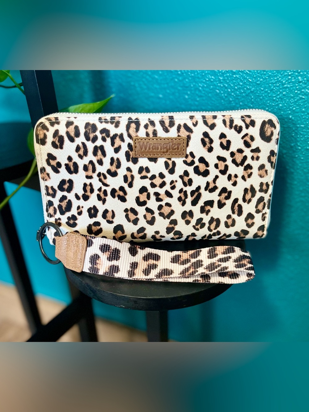 Wrangler Leopard Print Wallet/Wristlet— White, Black, Tan